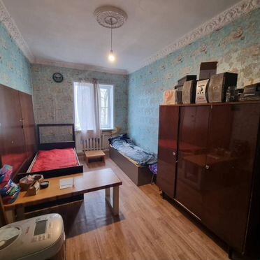 Комната 17 м² в 5-к., 4/5 эт.