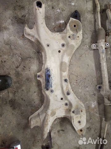 Подрамник Toyota Corolla E120 седан 3ZZ-FE 2005