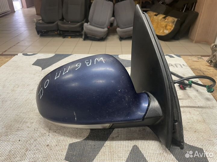 Зеркало правое Volkswagen Passat B6 3C0857934