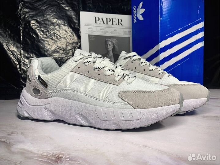 Кроссовки adidas белые