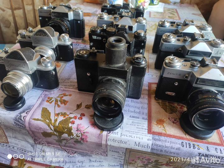 Коллекция фотоаппаратов Зенит