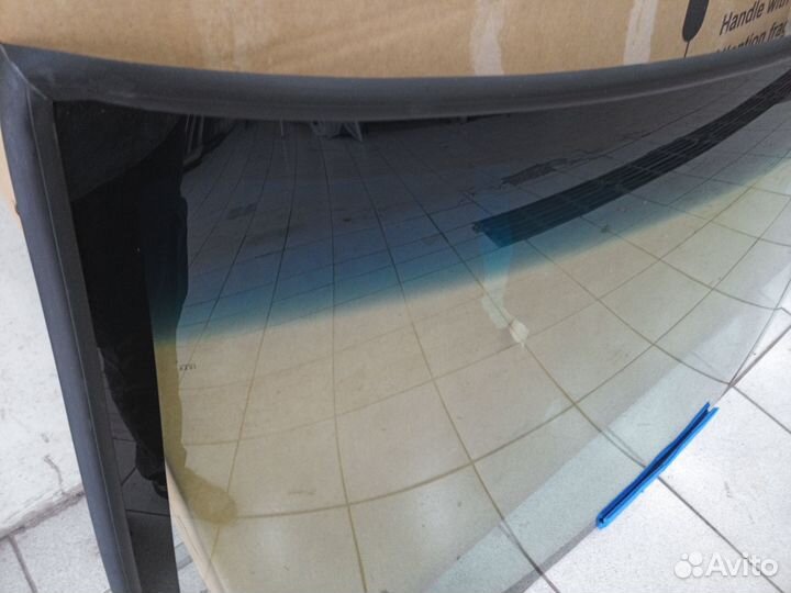 Стекло лобовое Chevrolet Express / GMC Savana