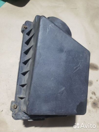 Корпус воздушного фильтра Ford Focus 1 2.0 split