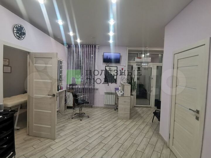 Продам помещение на 1 линии