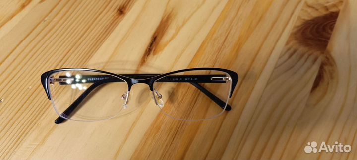 Продам очки с диоптриями -1,5 / -1,75