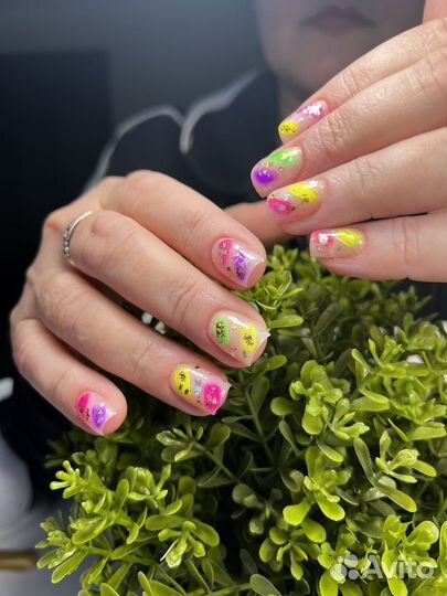 Наращивание ногтей