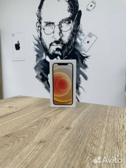iPhone 12, 64 ГБ