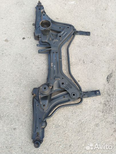 Подрамник передний. Volkswagen polo classic