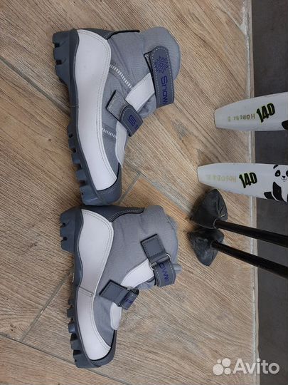 Лыжи детские 140 с ботинками на 1й класс