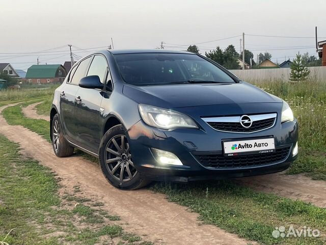 Opel Astra 1.6 MT, 2011, 250 000 км с пробегом, цена 660000 руб.