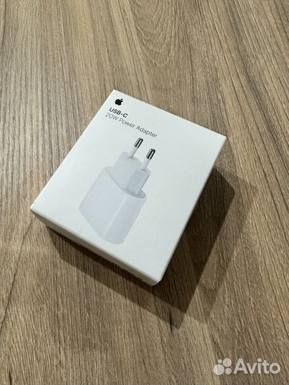 Оригинал. Зарядное устройство Apple 20W USB-C