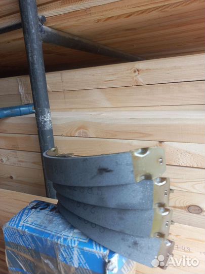 Тормозные колодки toyota