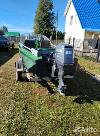 Моторная лодка Обь 1 зич