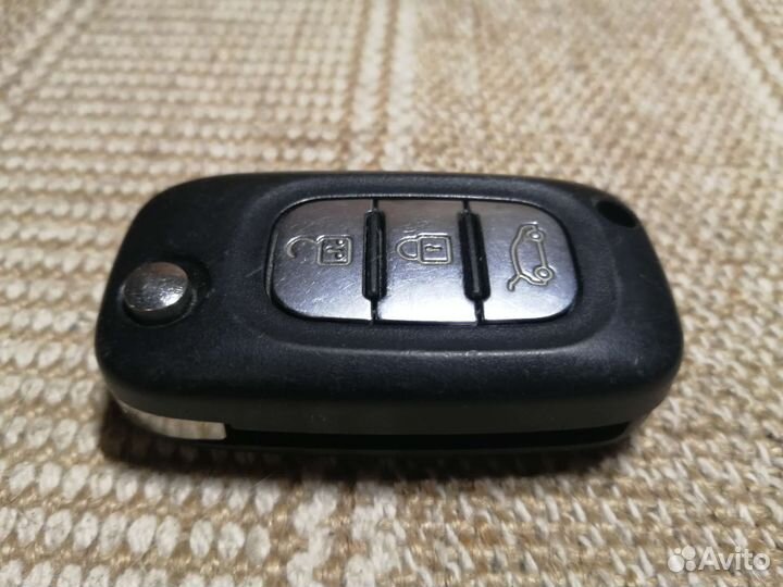 Renault Megane III / Fluence оригинальный чип ключ