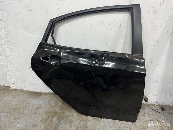 Дверь задняя правая Hyundai Solaris седан
