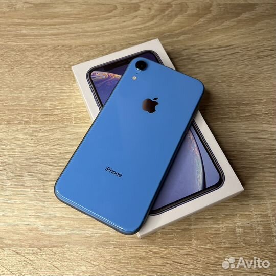 iPhone Xr, 64 ГБ