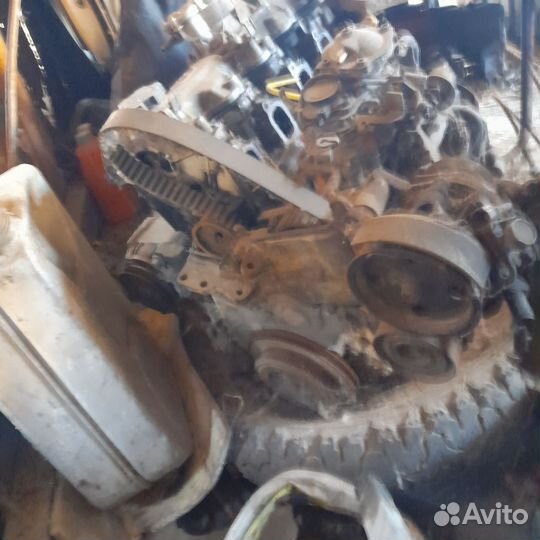 Двигатель 3 -CT со стартером и генератором