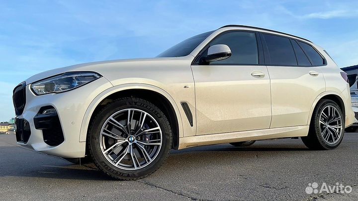 Новые диски R21 701 стиль на BMW X7 G07