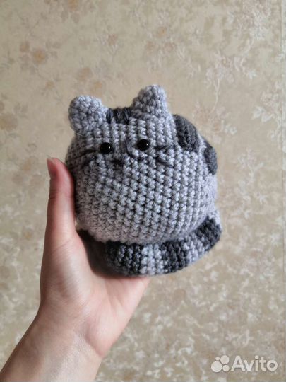 Pusheen cat вязаный