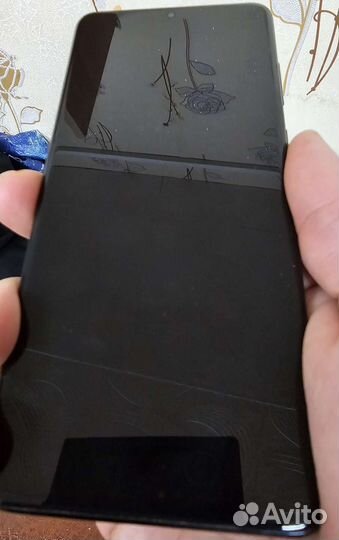 Телефон Samsung S20 plus