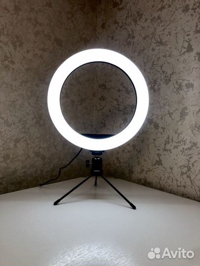 Настольная кольцевая лампа 26см