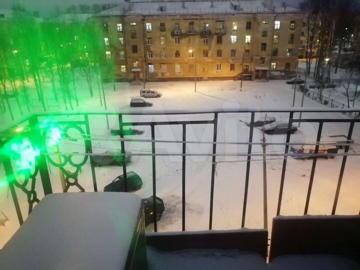 Комната 17 м² в 9-к., 4/4 эт.