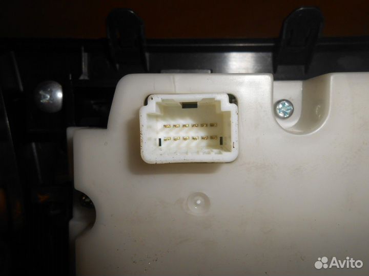 Блок управления климатом (Nissan Murano)