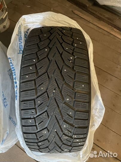 Gislaved NordFrost 100 245/40 R18