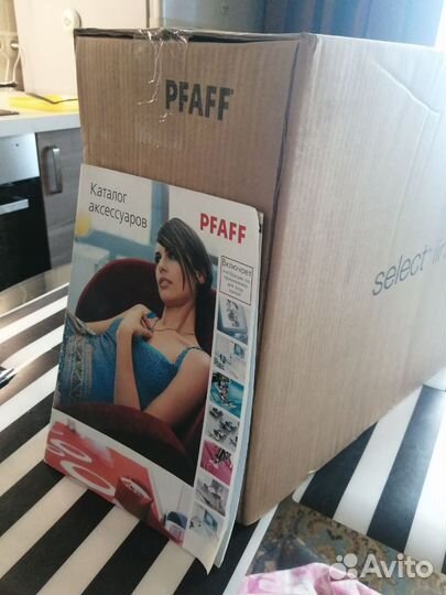 Машина швейная новая