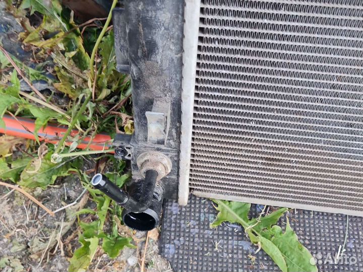 Радиатор охлаждения на hyundai ix35