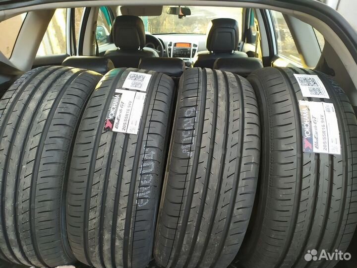 Yokohama BluEarth-GT AE-51 245/40 R18 97W