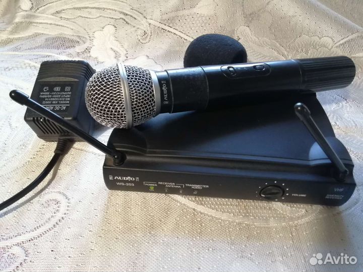 Радио - микрофон для живого вокала