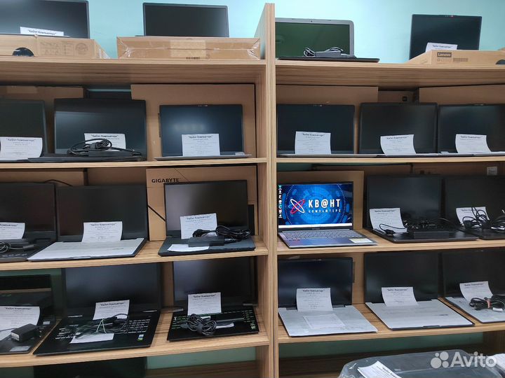 Новый, мощный Asus Oled Ryzen 7520U 16gb ssd512gb