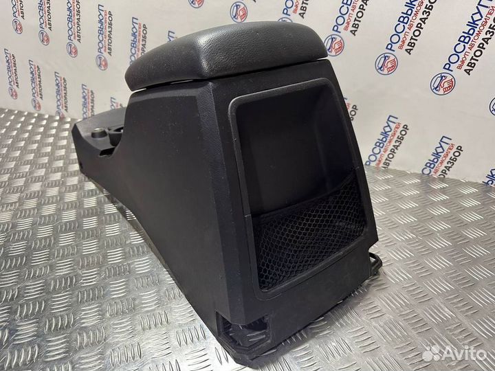 Подлокотник SsangYong Actyon C100