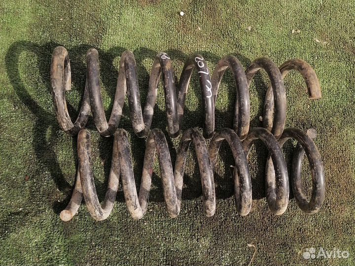 Задние пружины w 202 комплект 2 шт