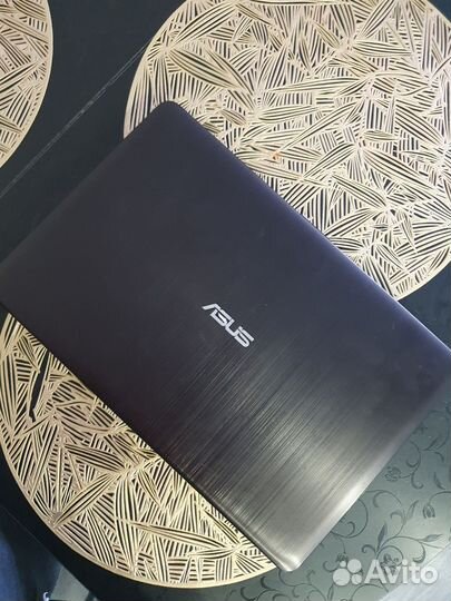 Ноутбук asus