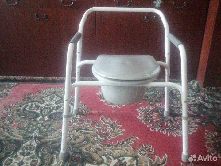 Кресло инвалидное с санитарным оснащением Ortonica