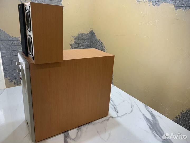 Акустические колонки большие