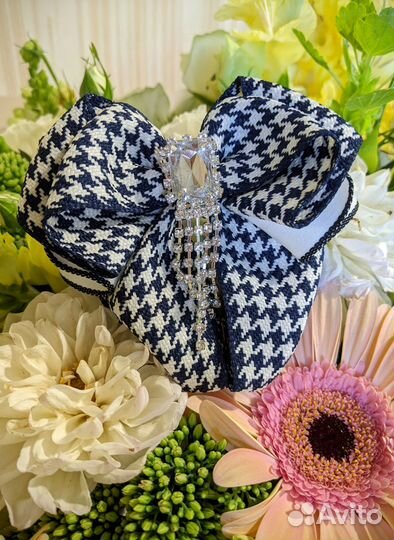 Школьный бант