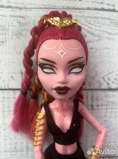 Ооак на Gigi Grant