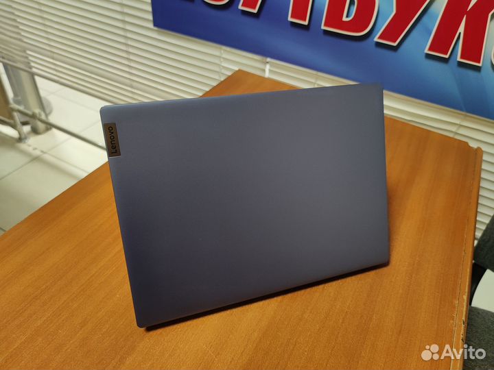 Ультрабук Lenovo / как новый / гарантия