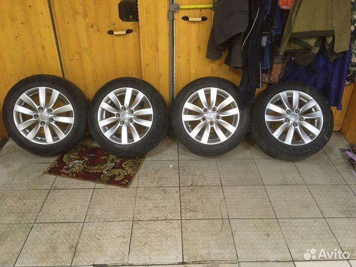 Диски литые вместе с резиной 205х55х16