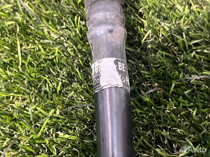 Трубка вентиляции картерных газов Ford Mustang