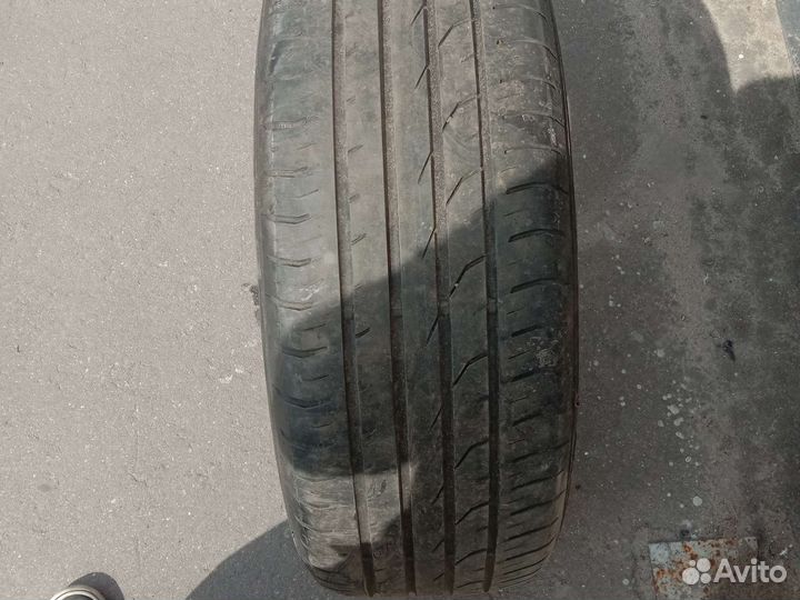 Continental ContiPremiumContact 2 215/55 R17 94V