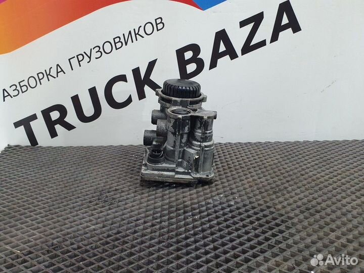 4802040020 Кран управления тормозами прицепа