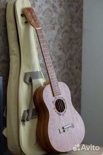 Укулеле баритон Flight NUB310 с чехлом (новая)