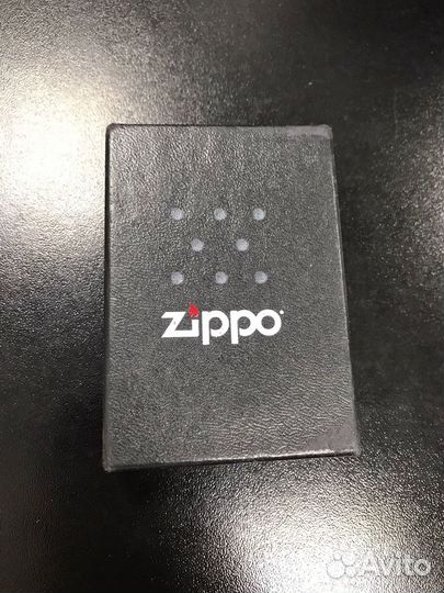 Лот №115 Зажигалка Zippo Vintage 240