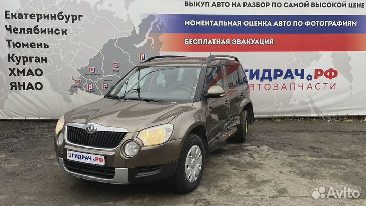 Ступица передняя Skoda Yeti (5L) 1K0498621