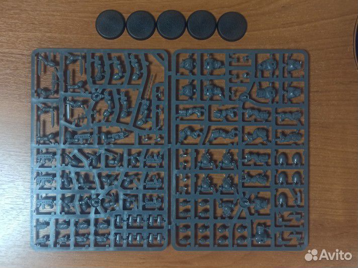 Warhammer 40000 миниатюры Reivers