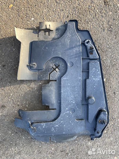 Дефлектор радиатора 9683816580 Citroen C3 A51 9683